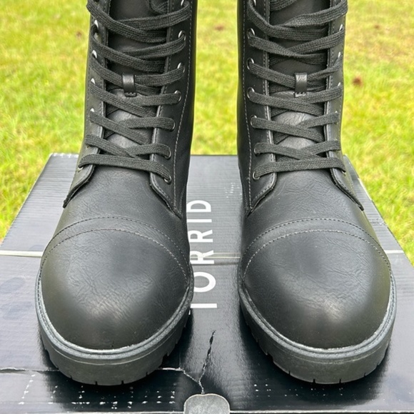 . New Torrid Disney Mickey combat boots - Picture 8 of 16